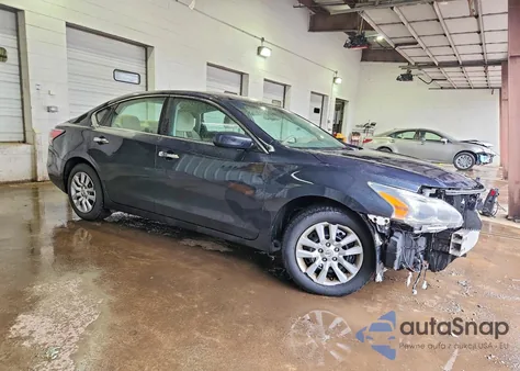 2014 Nissan Altima 2.5 z USA, uszkodzony, nr VIN 1N4AL3AP6EN330945